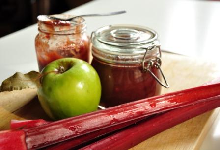 Rhubarb and apple chutney