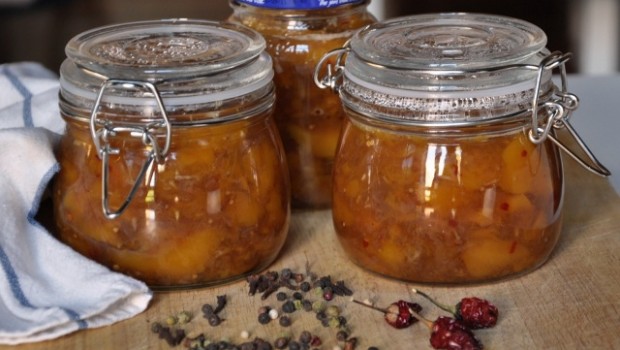 3 jars of fresh mango chutney