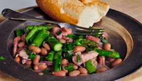 An image of aspargus, bacon and beans with crusty bread