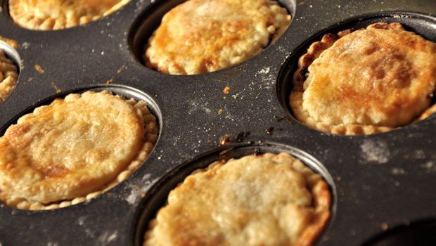 An image of freshly baked mince pies
