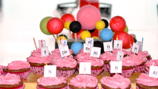 Science party chemistry cup cakes