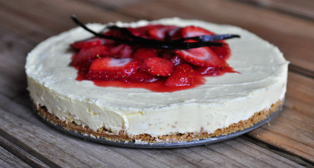 The perfect strawberry cheesecake