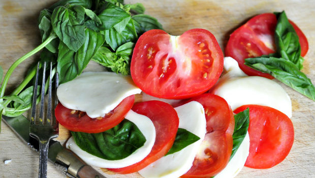 insalata caprese with homemade mozzarella