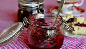 Home made strawberry jam