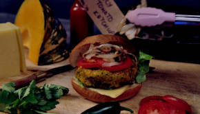Curry chickpea vege burger