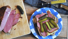 Pastrami on rye with pickles